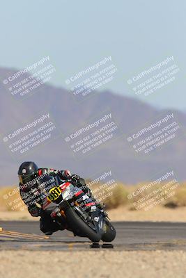 media/Mar-22-2025-CVMA (Sat) [[462c0ffedb]]/Race 13-Amateur Supersport Middleweight/